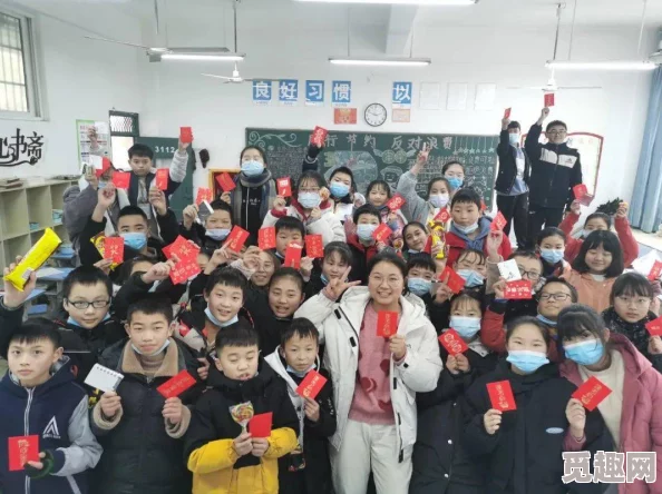 办公室上班高h男男，震惊！竟然在工作时间发生如此不堪的事情，引发全网热议与讨论！