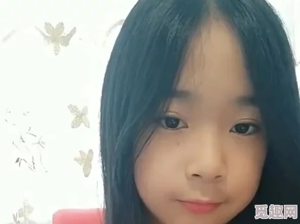 张婉莹西区幼儿被曝与富商传绯闻,疑似私下交往频繁引关注 张婉莹西区幼儿被曝与富商传绯闻,疑似私下交往频繁引关注
