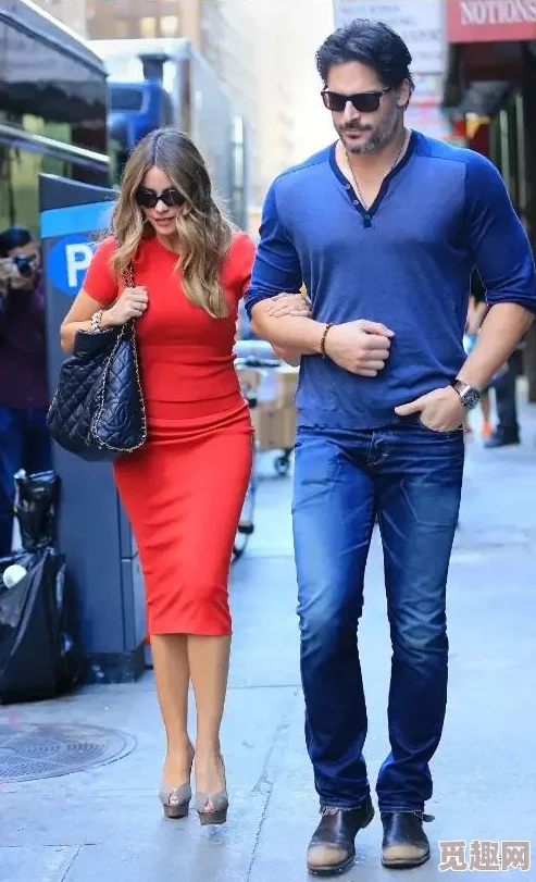 天天吃瓜网51大赛：探讨网络文化与社会互动的深层次影响及其对年轻一代的启示