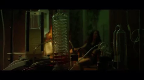 色戒2小时38分在线观看，震惊！这部影片竟然引发了全球观众的热议与讨论，背后隐藏着不为人知的秘密！