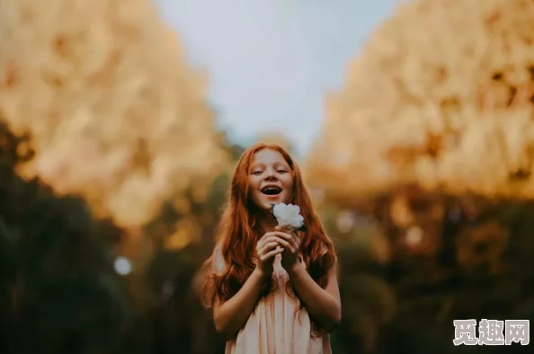 重口女虐女喝尿 这部影片挑战了观众的心理极限，情节扣人心弦，适合喜欢刺激和惊悚题材的影迷观看