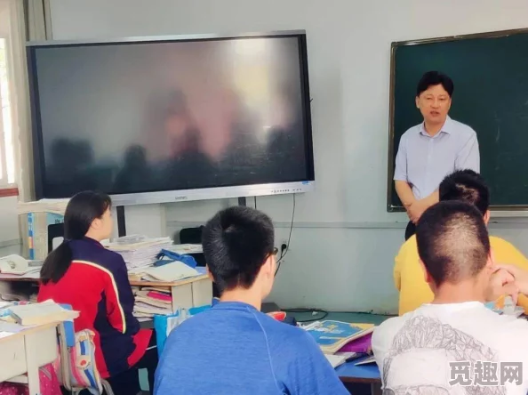 在学校被同桌cao到爽最近在班级群里分享了学习心得