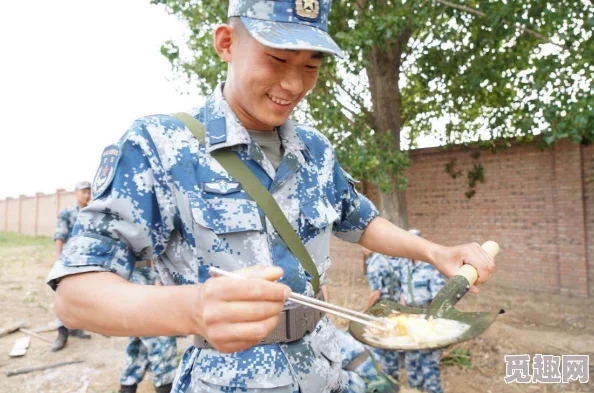 刺激战场五大神操作你掌握了几个？平底锅PK枪械实属罕见，高手必看